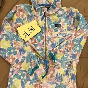 Patagonia Multicolor Floral Hooded Set